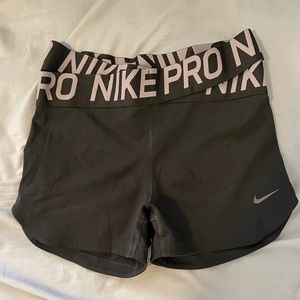 Nike Pro InterTwist 3” Shorts - Black, Medium